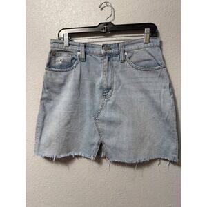 Madewell Denim Mini Skirt Light Wash Raw Hem 100% Cotton Size 29 Distressed